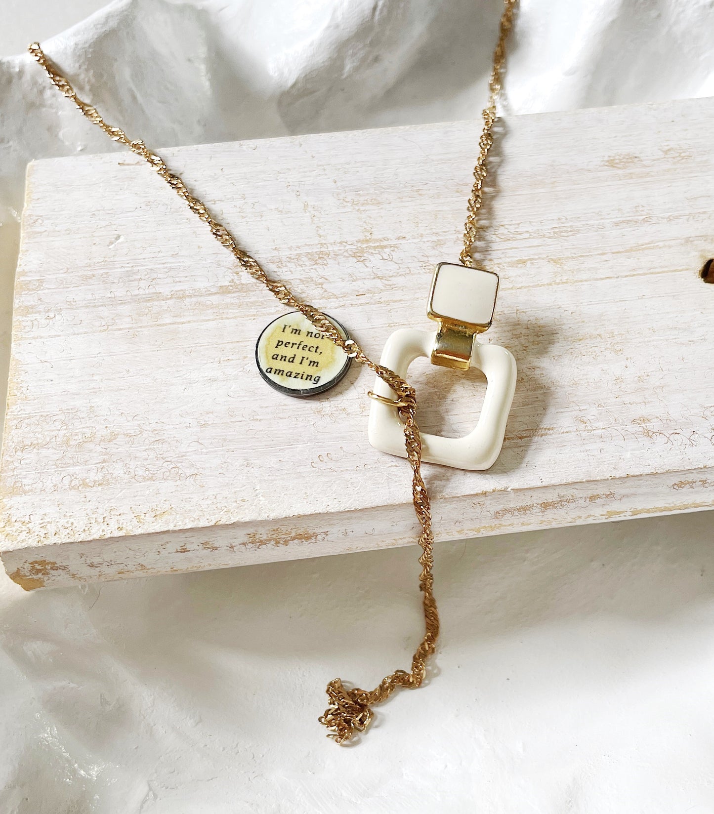 'Amazing' Necklace - Gold
