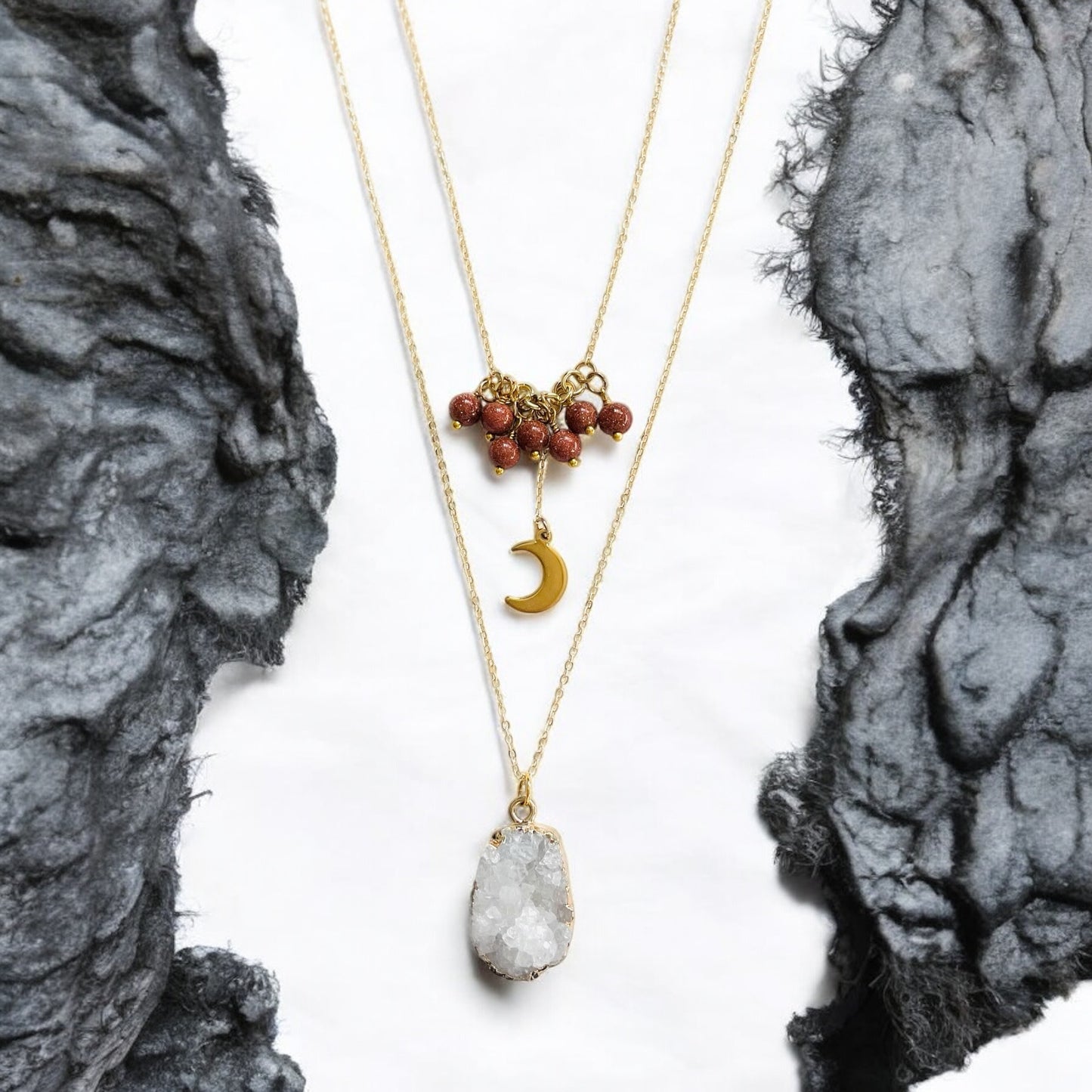 'Shadow' Necklace Set With Quartz and Goldstone - Gold
