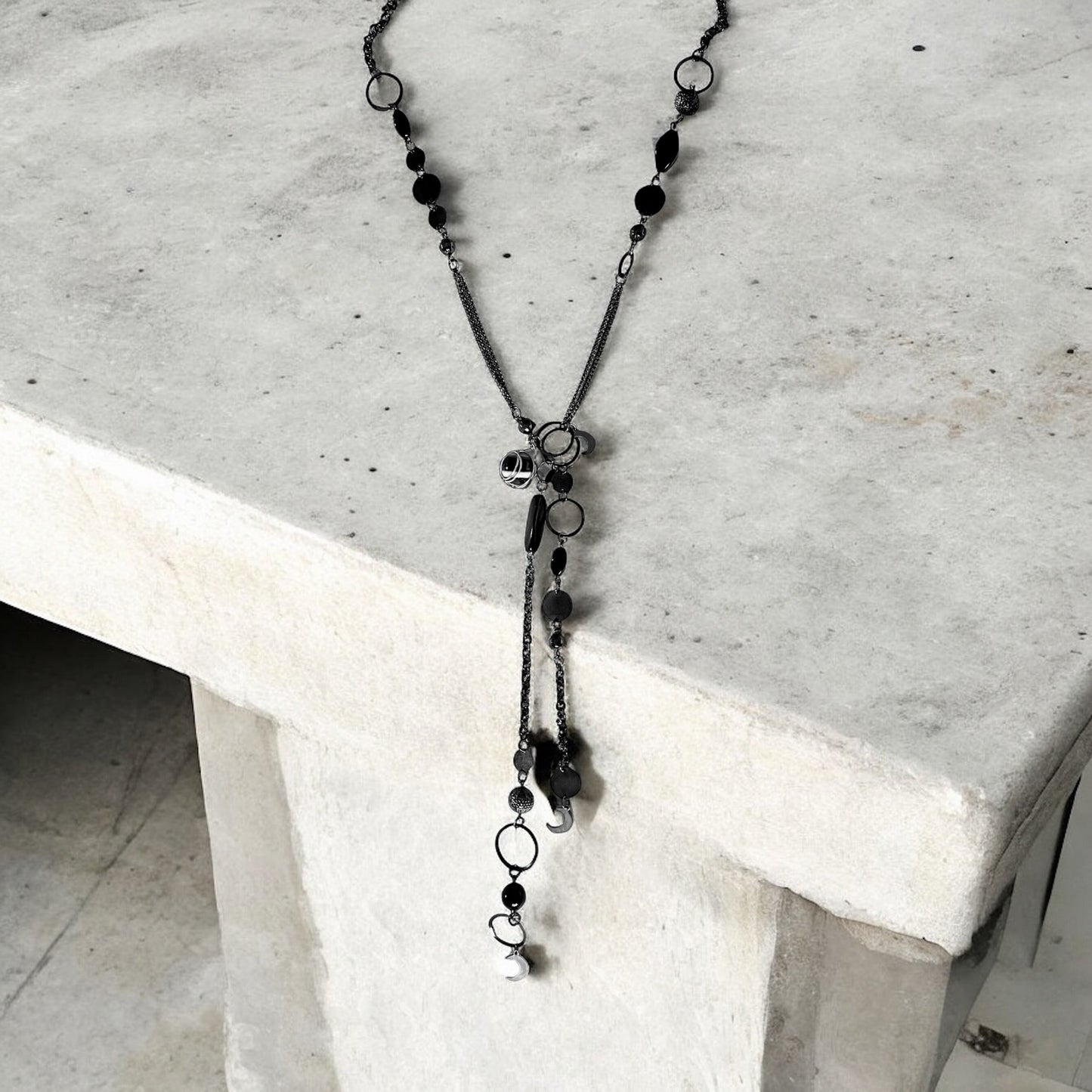 'Whisper' Necklace With Onyx - Gunmetal