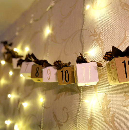 Luxury Advent Calendar Surprise Bunting - White/Beige