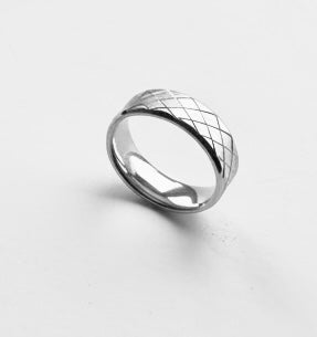 Stay Close Ring | Silver